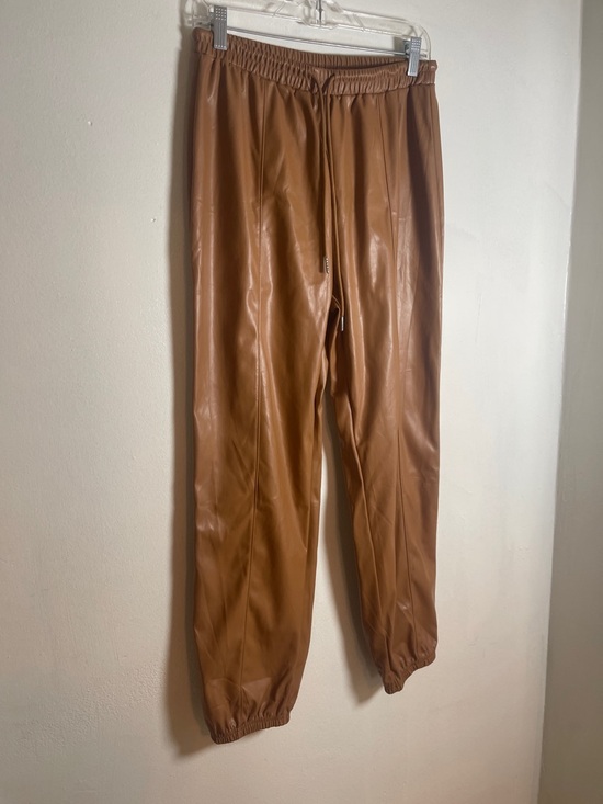Floerns  Women’s Faux Leather Jogger Pants - Tan  Size: L - Picture 3 of 7